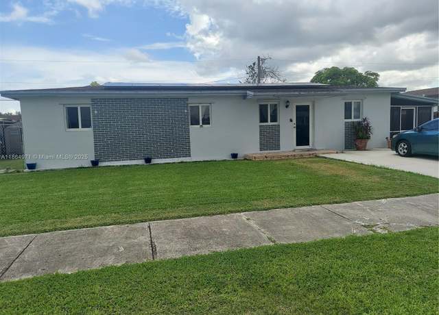 Property at 14270 SW 285th St, Homestead, FL 33033, 4 beds, 2 baths