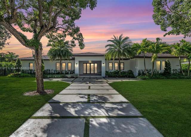 Property at 7720 SW 130th St, Pinecrest, FL 33156, 4 beds, 4.5 baths
