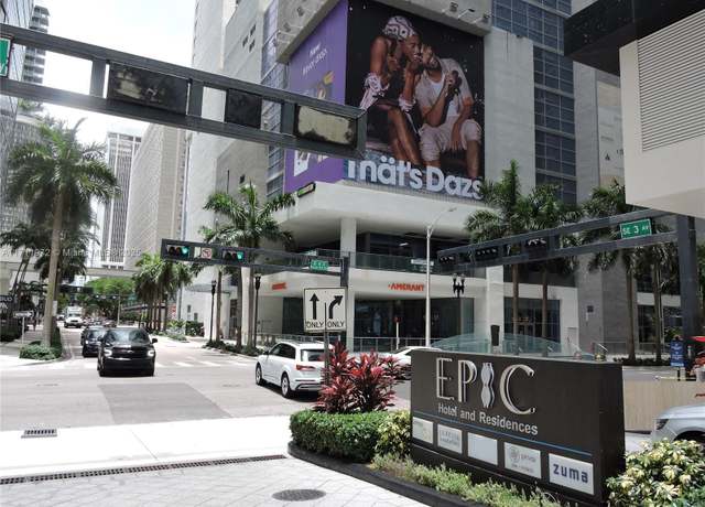 Property at 200 Biscayne Boulevard Way #3109, Miami, FL 33131, 1 bed, 1.5 baths