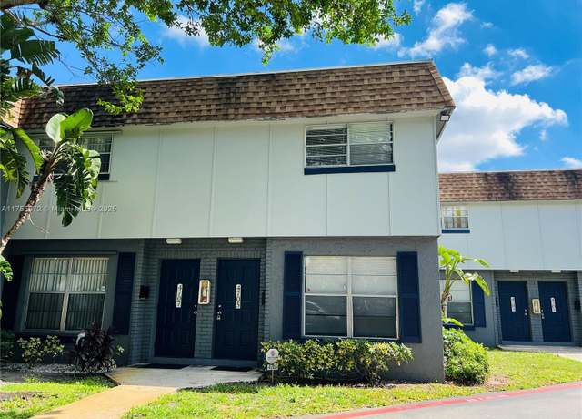 Property at 4705 NW 9th Dr #4705, Plantation, FL 33317, 2 beds, 1.5 baths