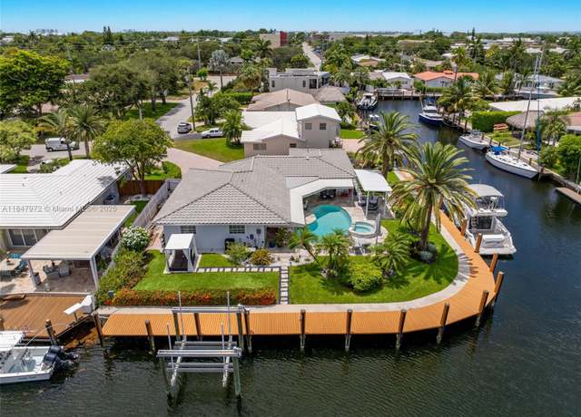 Property at 2681 NE 9th Ct, Pompano Beach, FL 33062, 3 beds, 2 baths