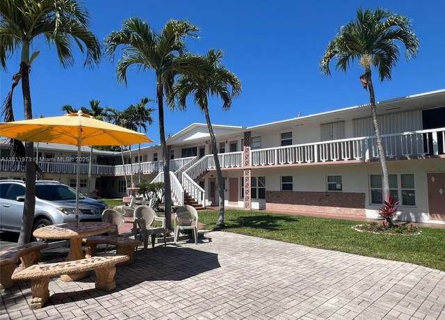 Property at 1300 N 12th Ct Unit 8A, Hollywood, FL 33019, 1 bed, 1 bath