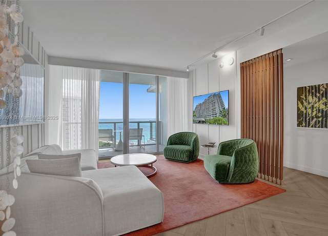 Property at 2201 Collins Ave #1215, Miami Beach, FL 33139, 2 beds, 1.5 baths