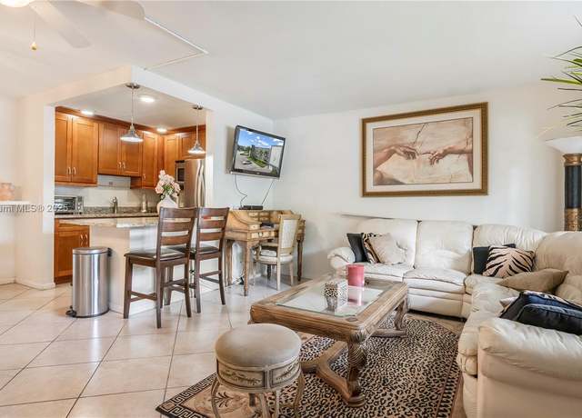Property at 1012 Berkshire A #1012, Deerfield Beach, FL 33442, 1 bed, 1.5 baths
