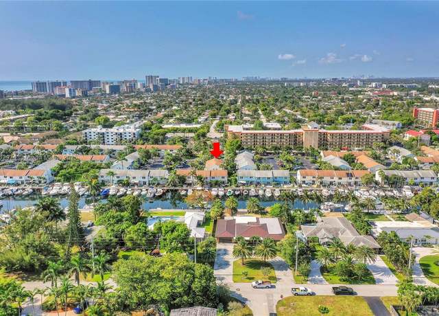 Property at 2699 NE 15th St, Pompano Beach, FL 33062, 2 beds, 2.5 baths