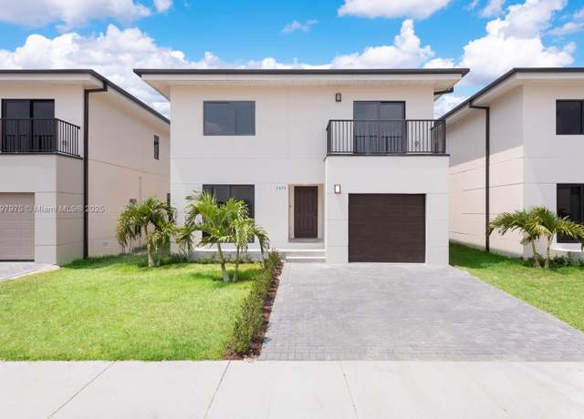 Property at 1343 NW 1 St, Florida City, FL 33034, 5 beds, 3 baths