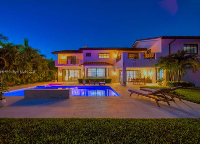 Property at 12480 SW 97th St, Miami, FL 33186, 5 beds, 4 baths