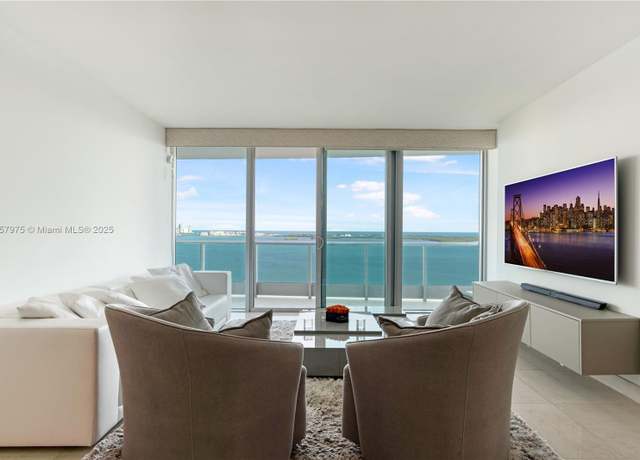 Property at 1331 Brickell Bay Dr #2709, Miami, FL 33131, 2 beds, 3 baths
