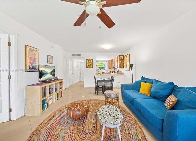 Property at 114 Royal Park Dr Unit 2B, Oakland Park, FL 33309, 2 beds, 2 baths