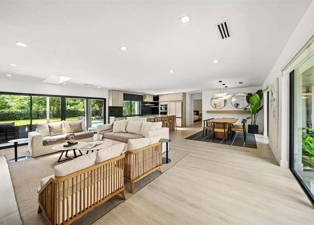 Property at 15121 SW 69th Ct, Palmetto Bay, FL 33158, 5 beds, 3.5 baths