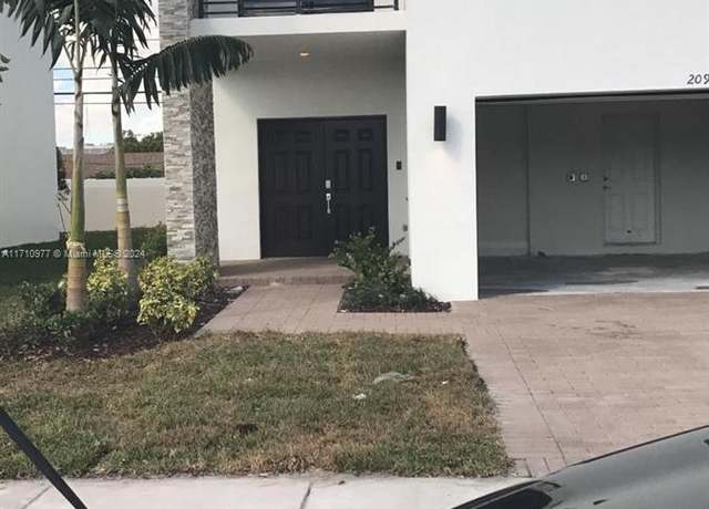 Property at 388 NE 208th Ter #388, Miami, FL 33179, 3 beds, 3 baths