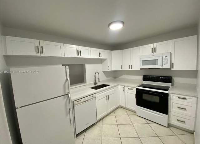 Property at 4344 NW 9th Ave Unit 9-3D, Deerfield Beach, FL 33064, 2 beds, 2 baths