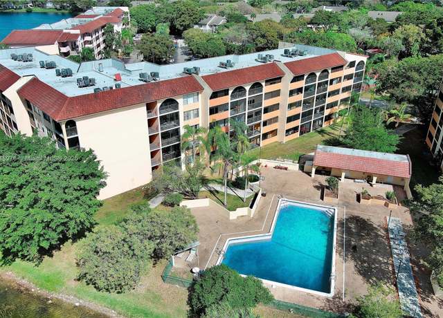 Property at 3955 N Nob Hill Rd #305, Sunrise, FL 33351, 1 bed, 1.5 baths