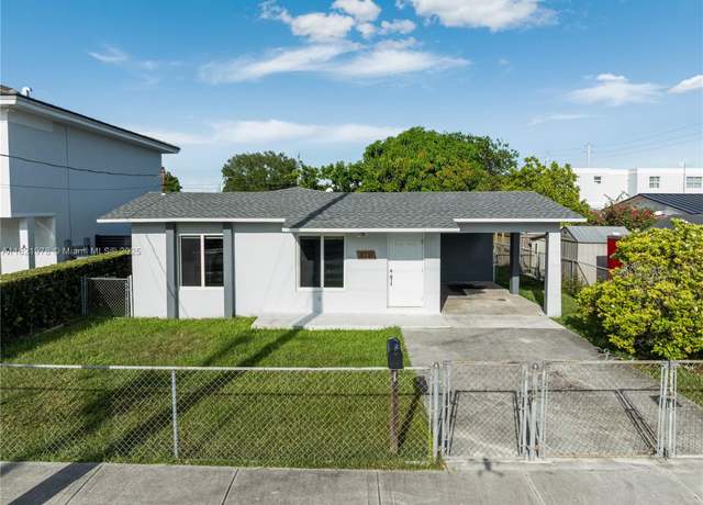 Property at 3731 SW 88th Pl, Miami, FL 33165, 3 beds, 2 baths