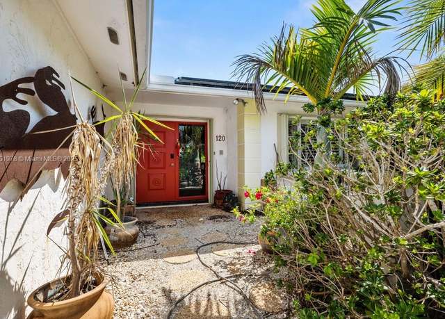Property at 120 Barracuda Dr, FL 33946, 3 beds, 2 baths