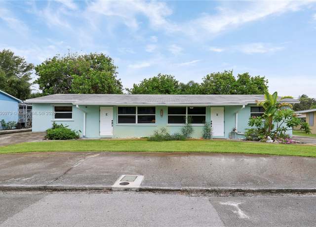 Property at 1884 Juno Rd, North Palm Beach, FL 33408, 8 beds, 4 baths