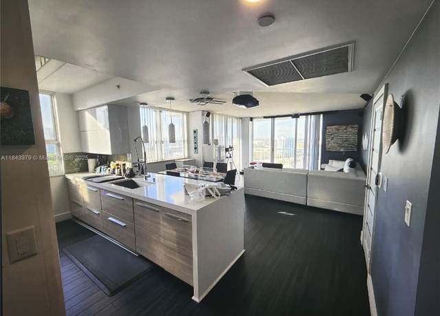 Property at 19501 W Country Club Dr, Aventura, FL 33180, 2 beds, 2 baths