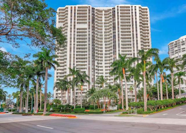 Property at 21205 Yacht Club Dr #1802, Aventura, FL 33180, 3 beds, 2 baths