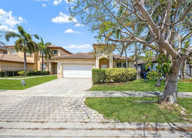 Property at 23712 SW 106th Pl, Homestead, FL 33032, 3 beds, 2 baths