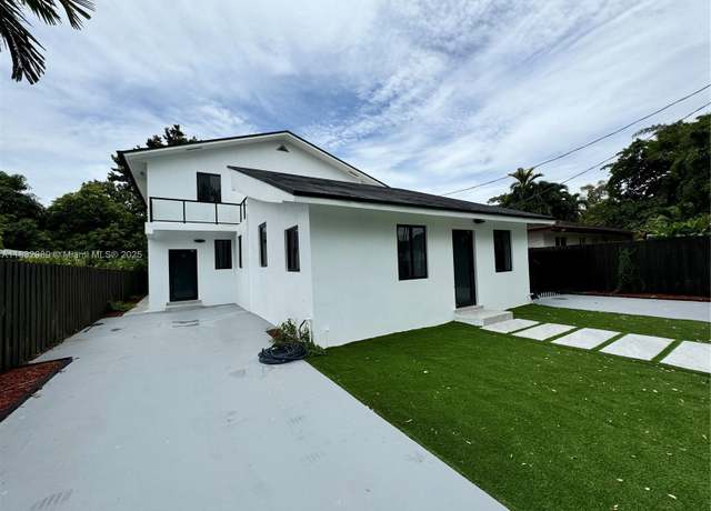 Property at 972 SW 44th Ave, Miami, FL 33134, 6 beds, 4 baths