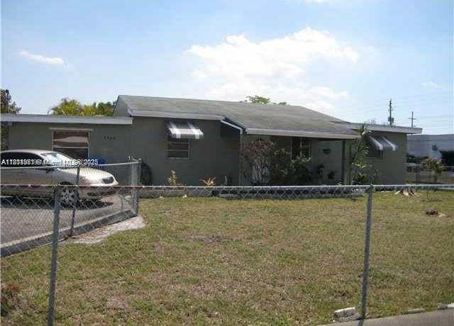 Property at Undisclosed address, Hollywood, FL 33021