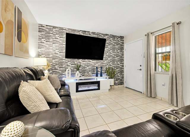Property at 201 W Park Dr Unit 104-2, Miami, FL 33172, 2 beds, 2 baths
