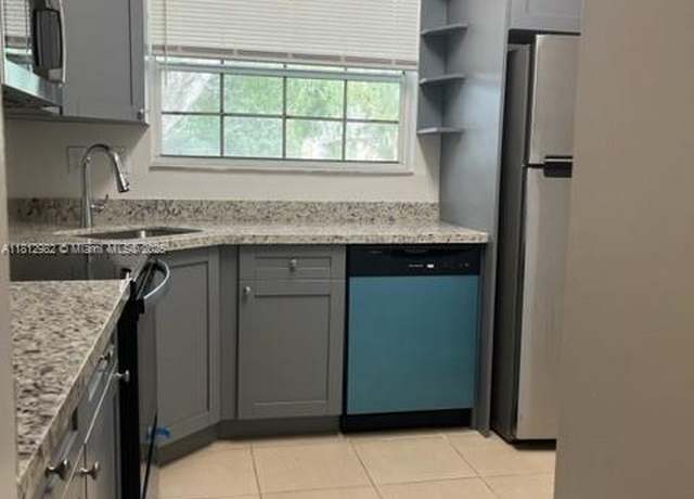 Property at 1791 NW 96th Ter Unit 4O, Pembroke Pines, FL 33024, 2 beds, 2 baths