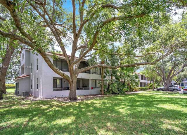 Property at 811 Lyons Rd #20203, Coconut Creek, FL 33063, 2 beds, 2 baths