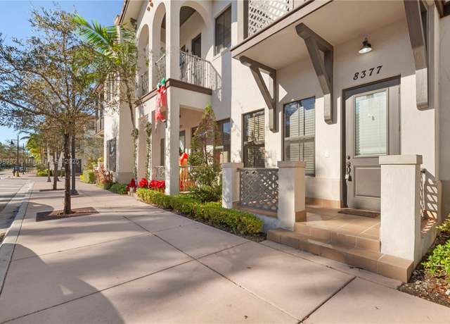 Property at 8377 NW 51st Ter, Doral, FL 33166, 3 beds, 2.5 baths