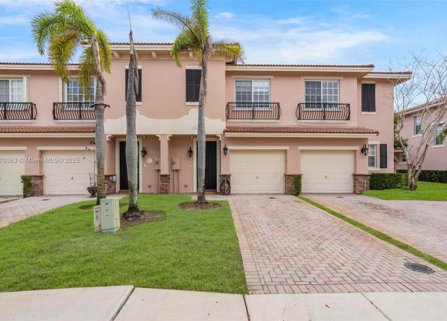 Property at 210 Las Brisas Cir, Sunrise, FL 33326, 3 beds, 2.5 baths
