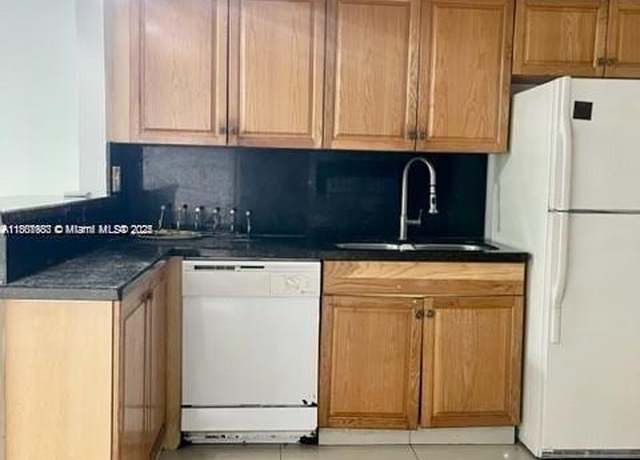 Property at 310 SW 10th Ter, Hallandale Beach, FL 33009, 6 beds, 3 baths