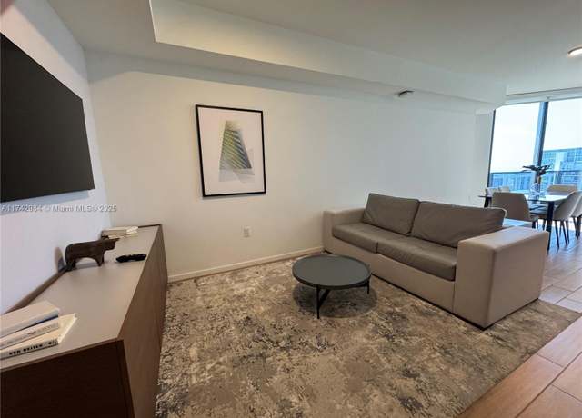 Property at 398 NE 5th St #4614, Miami, FL 33132, 1 bed, 2 baths