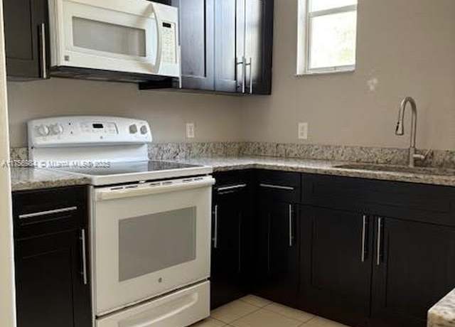 Property at 2111 Shoma Dr #2111, Royal Palm Beach, FL 33414, 3 beds, 2 baths
