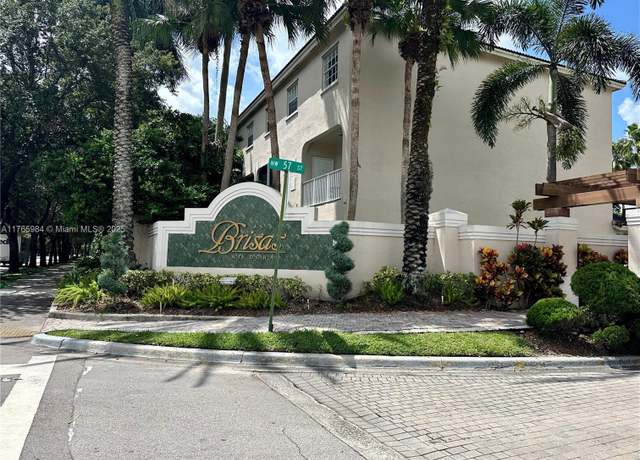 Property at 5600 NW 114th Pl #211, Doral, FL 33178, 2 beds, 2.5 baths