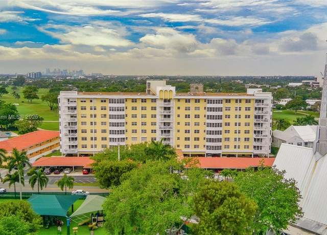 Property at 2500 NE 48th Ln #802, Fort Lauderdale, FL 33308, 3 beds, 2 baths