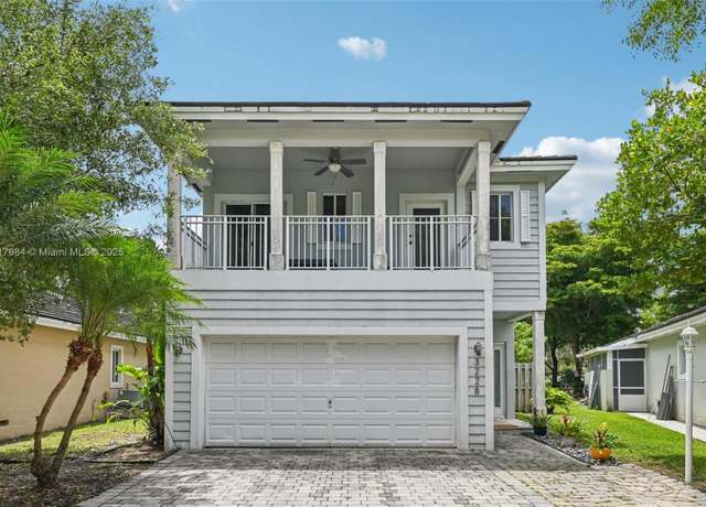 Property at 3228 SE 3rd Dr, Homestead, FL 33033, 4 beds, 2 baths