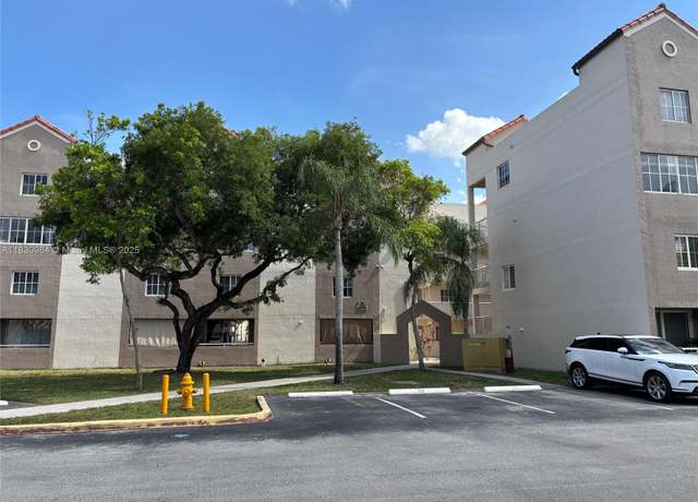 Property at 6045 NW 186th St #103, Hialeah, FL 33015, 2 beds, 2.5 baths