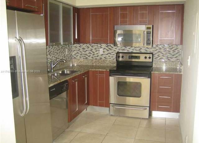 Property at 3300 NE 191st St #1708, Aventura, FL 33180, 2 beds, 2 baths