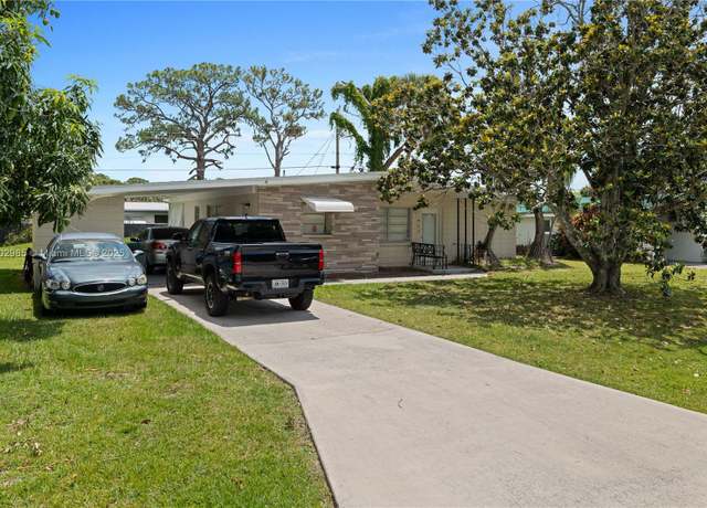 Property at 409 Poplar Ave, Port St Lucie, FL 34952, 2 beds, 2 baths