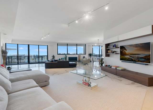 Property at 18555 Collins Ave #1703, Sunny Isles Beach, FL 33160, 4 beds, 4.5 baths