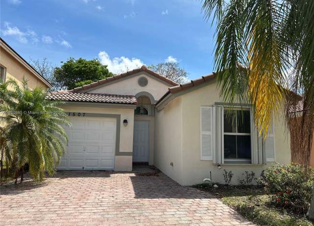 Property at 1507 SE 20th Rd, Homestead, FL 33035, 3 beds, 2 baths