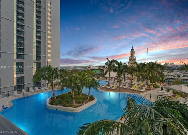 Property at 601 NE 1st Ave #3904, Miami, FL 33132, 1 bed, 1 bath