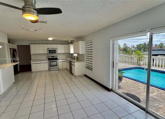 Property at 15321 SW 59th St, Miami, FL 33193, 5 beds, 3 baths