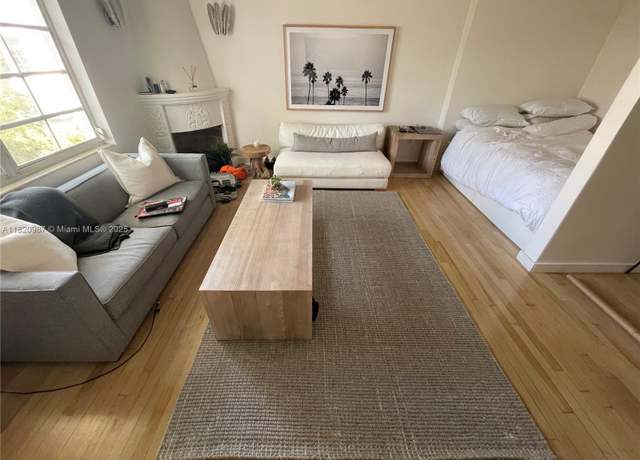 Property at 750 Espanola Way #4, Miami Beach, FL 33139, 1 bath