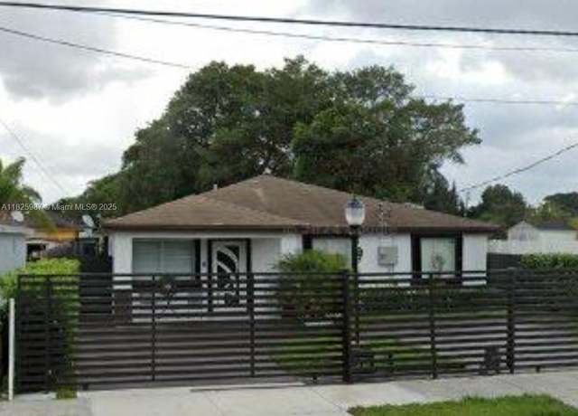 Property at 21725 SW 120th Ave, Miami, FL 33170, 4 beds, 2 baths