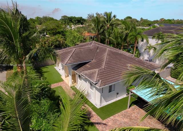 Property at 6495 SW 83rd St, Miami, FL 33143, 5 beds, 4 baths