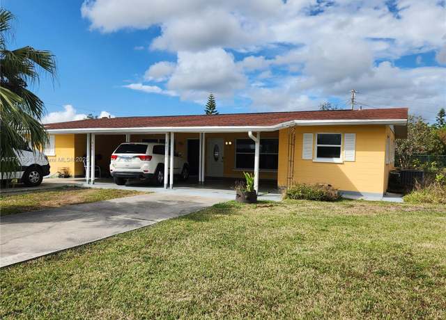 Property at 400 Granada Blvd, North Port, FL 34287, 4 beds, 3 baths