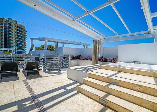 Property at 1437 Collins Ave Ph 26, Miami Beach, FL 33139, 1.5 baths