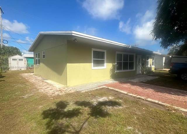 Property at 1611 NE 32nd Pl, Pompano Beach, FL 33064, 3 beds, 2 baths