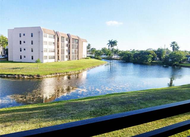 Property at 10442 Sunrise Lakes Blvd #203, Sunrise, FL 33322, 2 beds, 1.5 baths